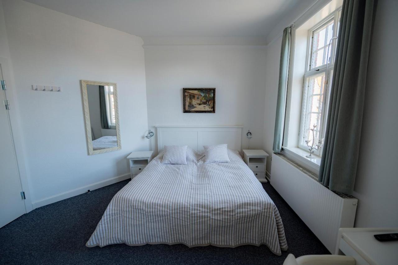 Hotel Det Gamle Posthus à Rønne Extérieur photo