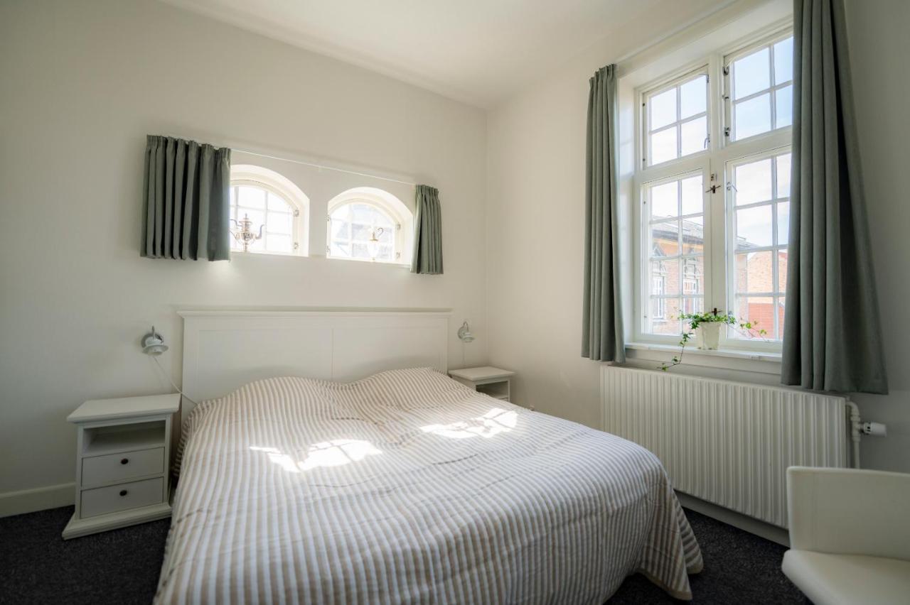 Hotel Det Gamle Posthus à Rønne Extérieur photo